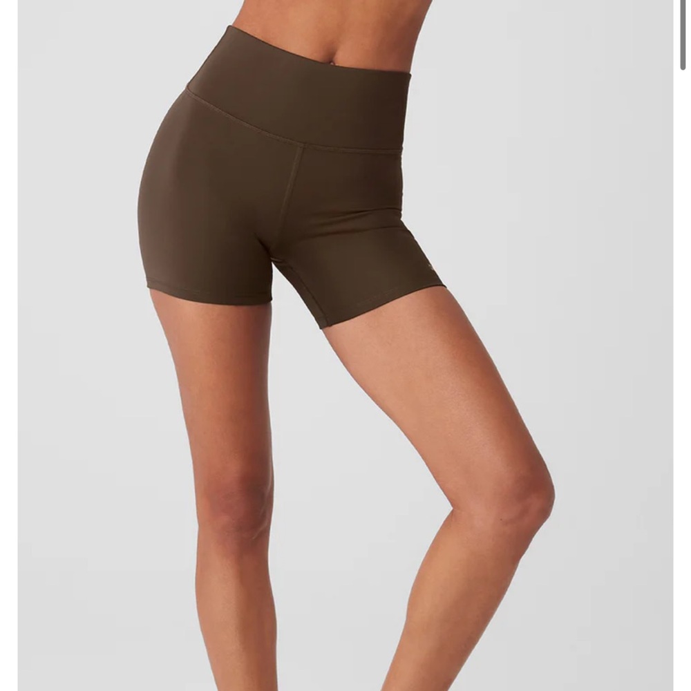 Alo 5" Airlift Energy Shorts